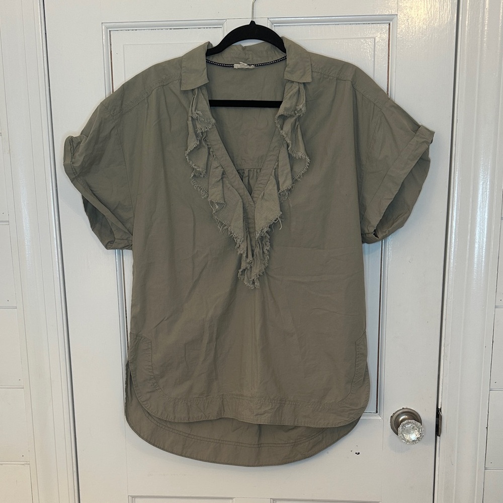 Pilcro Olive‎ Ruffled Blouse size S EUC